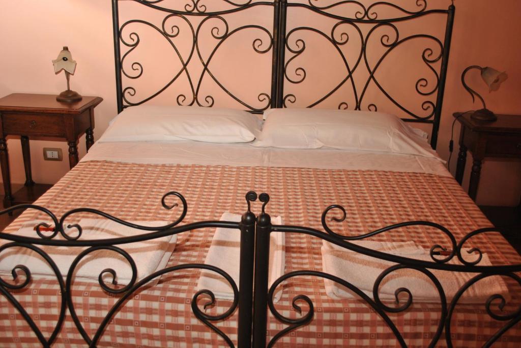 Agriturismo Borgo San Nicolao Randazzo Δωμάτιο φωτογραφία